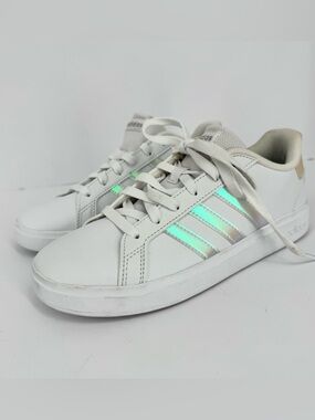 adidas Grand Court 2.0 K Youth Size 5 Tennis Shoes White